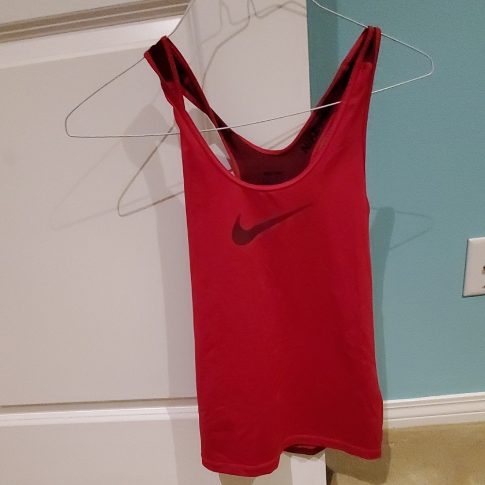 Red Nike pro workout tank